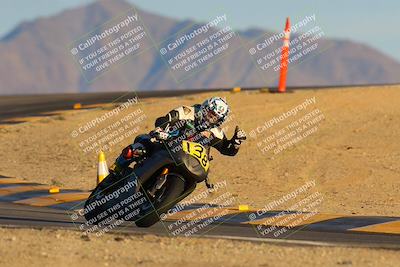 media/Dec-16-2023-CVMA (Sat) [[bb38a358a2]]/Race 13 Amateur Supersport Middleweight/